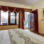Hotel Highway Inn