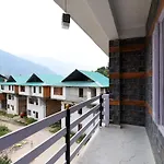 Oyo 15216 North Villa