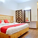 Oyo 10764 Hotel Hadimba Manali