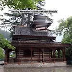 Oyo 10764 Hotel Hadimba Manali