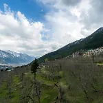 Oyo 10764 Hotel Hadimba Manali