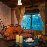 Honeymoon Inn Manali