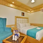 Hotel Himgiri