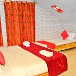 Hotel The 1965