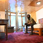 Hotel Manali Mahal