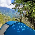 Vatika Hostel For Backpackers