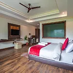 Snow Bloom Resort