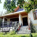 Heavenly Daze Cottage