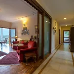 Stayvista At The Lama House With Huge Lawn And Valley View