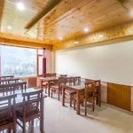 Fabhotel Castle Rock