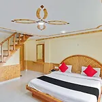Capital O 81475 Hotel Bhawani Villa