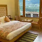 The Hadimba Retreat By Bom Shiva