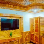 Hotel Rishi Palace