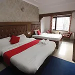 Hotel River Inn