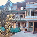 Woods Inn, Manali