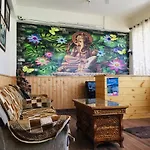 Hotel Corner Retreat Manali