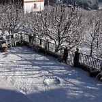 Aroma Taru Villa / Cottage ,Manali