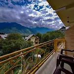 Manalsu Green
