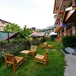 Tourist Nest Old Manali