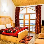 Hotel Zephyr Resort