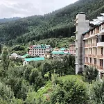 Sarthak Resorts-Reside In Nature With Best View, 9 Kms From Mall Road Manali