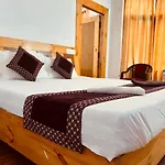 Hotel Solitaire - With Best View Of Mountains