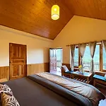 Molly\'S Cottage