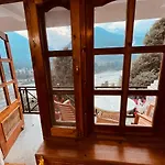 Holly Woods Hotel & Resort, Manali
