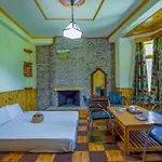 Woods Villa-A Unit Of Ram Cottage