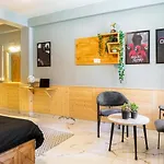 Whoopers Hostel Manali