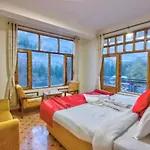 Hotel White Mountain