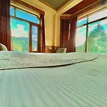Aastha Luxury Villa, Manali