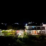 Farm Hostel And Camps