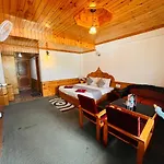 Hotel Hollywood - Top Rated & Most Awarded Property In Manali