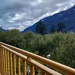 Hotel Mountain Face By Snow City Hotels