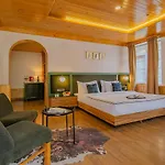 Stayvista At Lost In The Alps