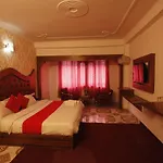 Hotel River Inn