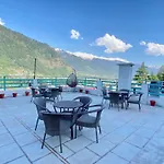 Hotel Meadows Manali