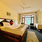 Hotel Aastha Regency, Unlimited Free Breakfast And Dinner Include