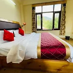 Hotel Radhika Inn