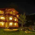Clarks Inn Suites, Manali