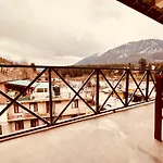 The Kanchanikoot Classic - Top Rated And Most Awarded Property In Manali