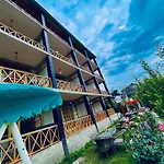 Naina Spring Resort, Manali - Away From City Hustle