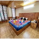 Hotel Him Paradise, Manali