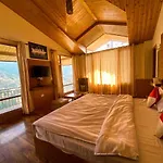 Hotel Grand Oasis Manali