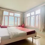 Hotel New Meadows Inn