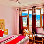 Hotel Manu Vatika Near Mall Road, Manali