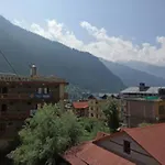 Hotel Devlok, Manali
