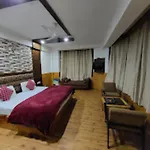 Hotel Devlok, Manali