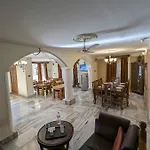 Tashi Hotel